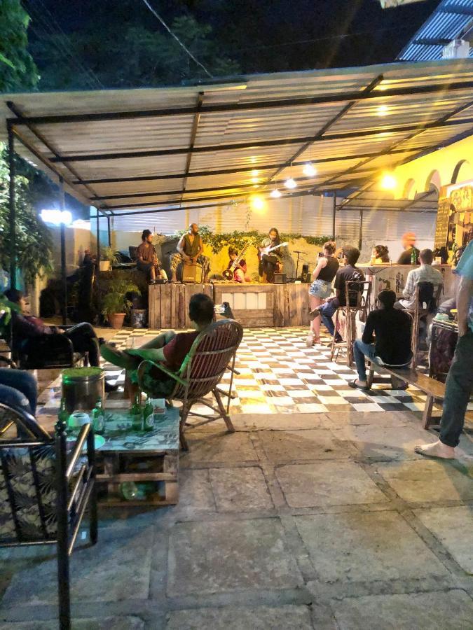 Green Rover Hostel By Gypstead Vagator Dış mekan fotoğraf