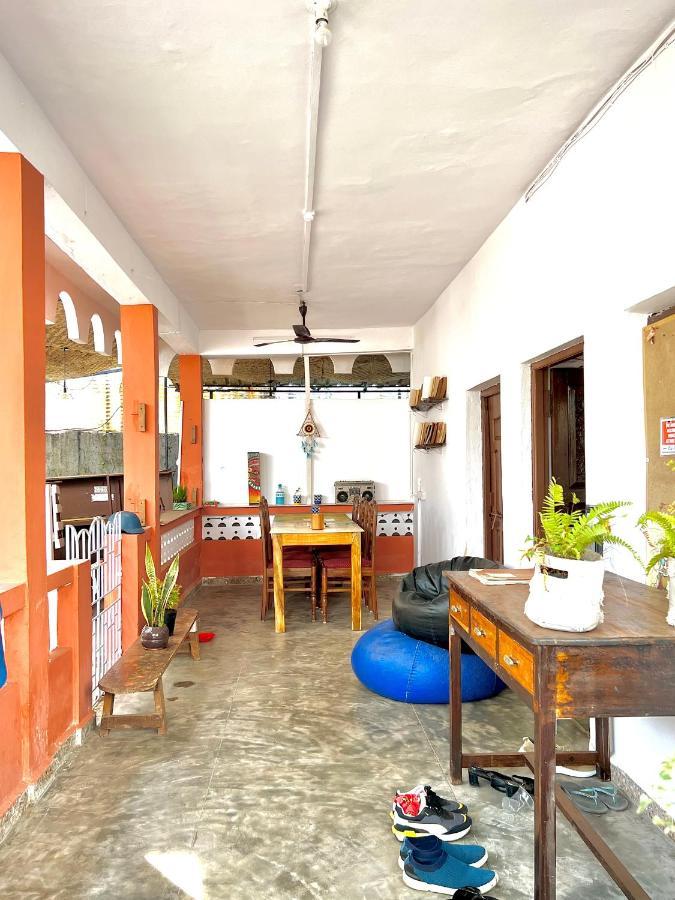 Green Rover Hostel By Gypstead Vagator Dış mekan fotoğraf