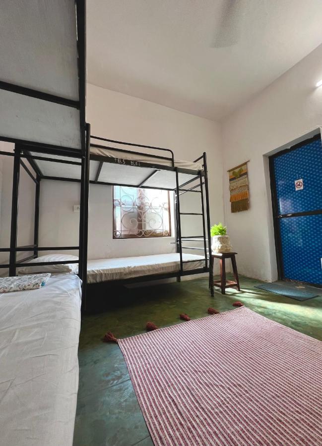 Green Rover Hostel By Gypstead Vagator Dış mekan fotoğraf